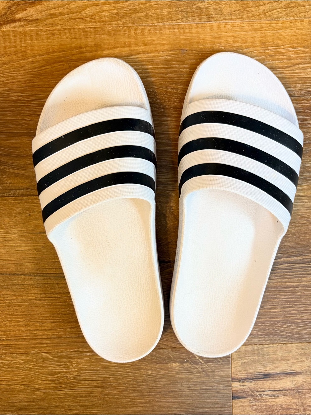 Adidas White Slide Sandals with Black Stripes - Women size 8 like new
